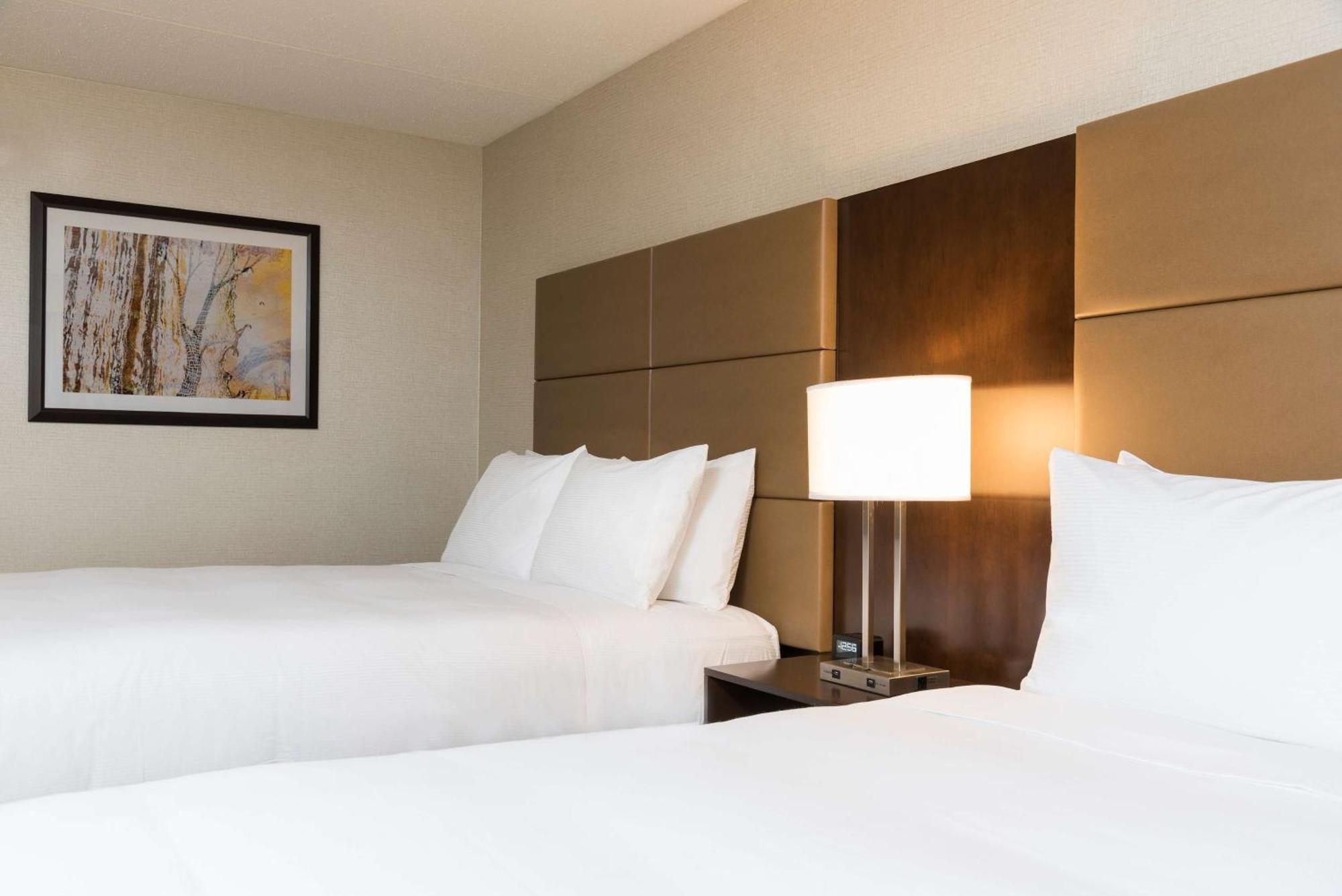 Отель Doubletree By Hilton Pleasant Prairie Kenosha, Wi Экстерьер фото