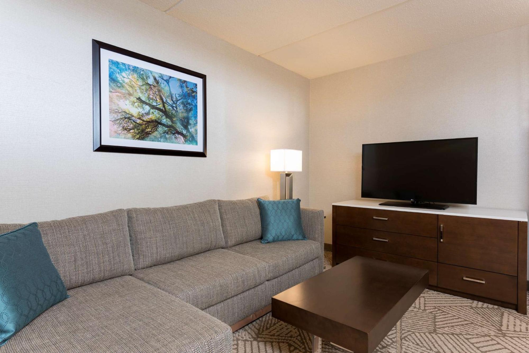 Отель Doubletree By Hilton Pleasant Prairie Kenosha, Wi Экстерьер фото