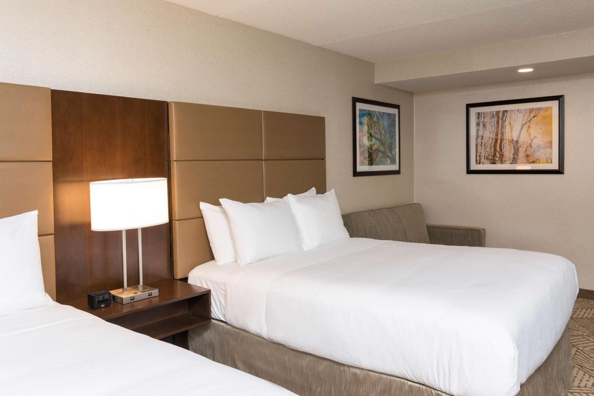 Отель Doubletree By Hilton Pleasant Prairie Kenosha, Wi Экстерьер фото