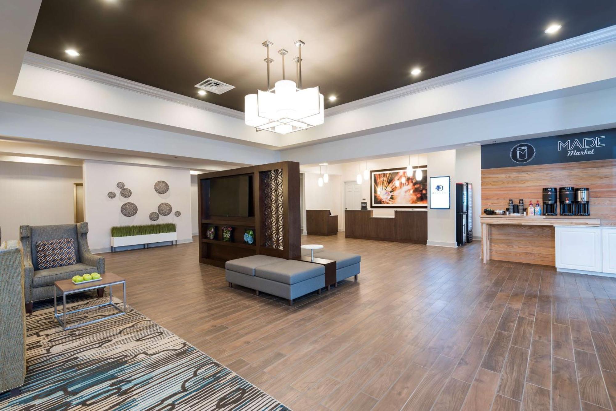 Отель Doubletree By Hilton Pleasant Prairie Kenosha, Wi Экстерьер фото